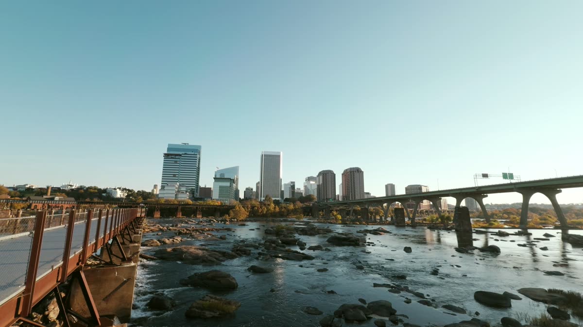 The James River and the Richmond skyline on a clear day